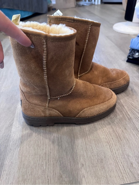 UGG Shoes - UGG ULTRA SHORT REVIVAL Women's 5 Chestnut Brown Suede Boots Shearling Lined